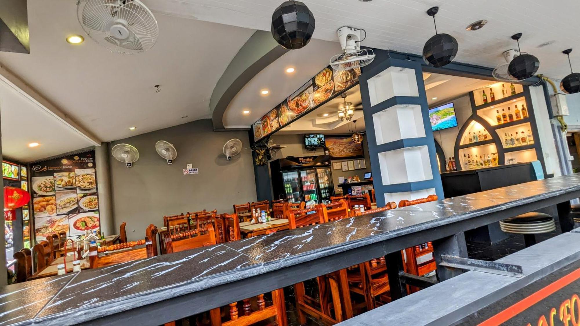 فندق Heaven House Restro & Bar Patong المظهر الخارجي الصورة