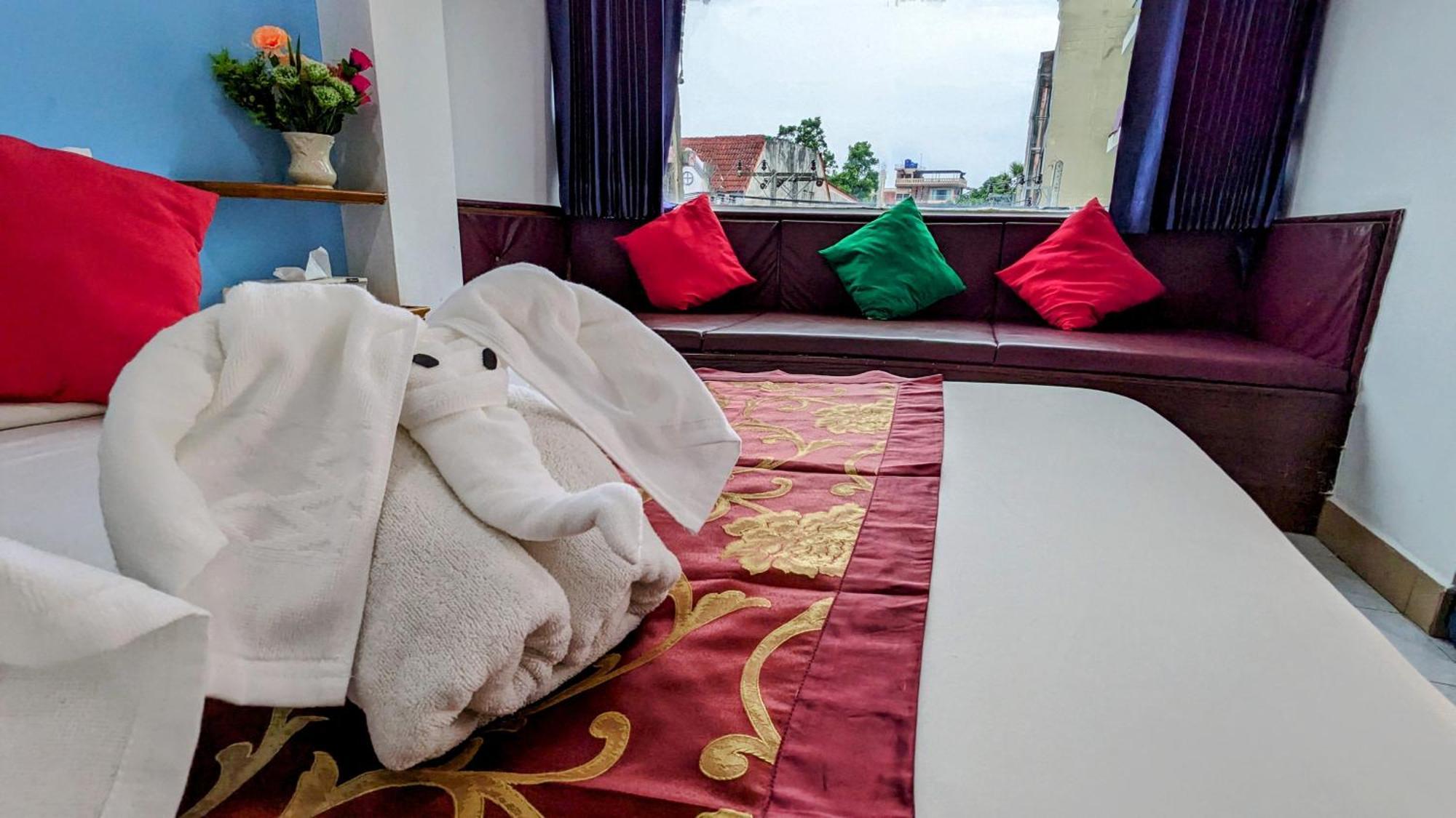 فندق Heaven House Restro & Bar Patong المظهر الخارجي الصورة