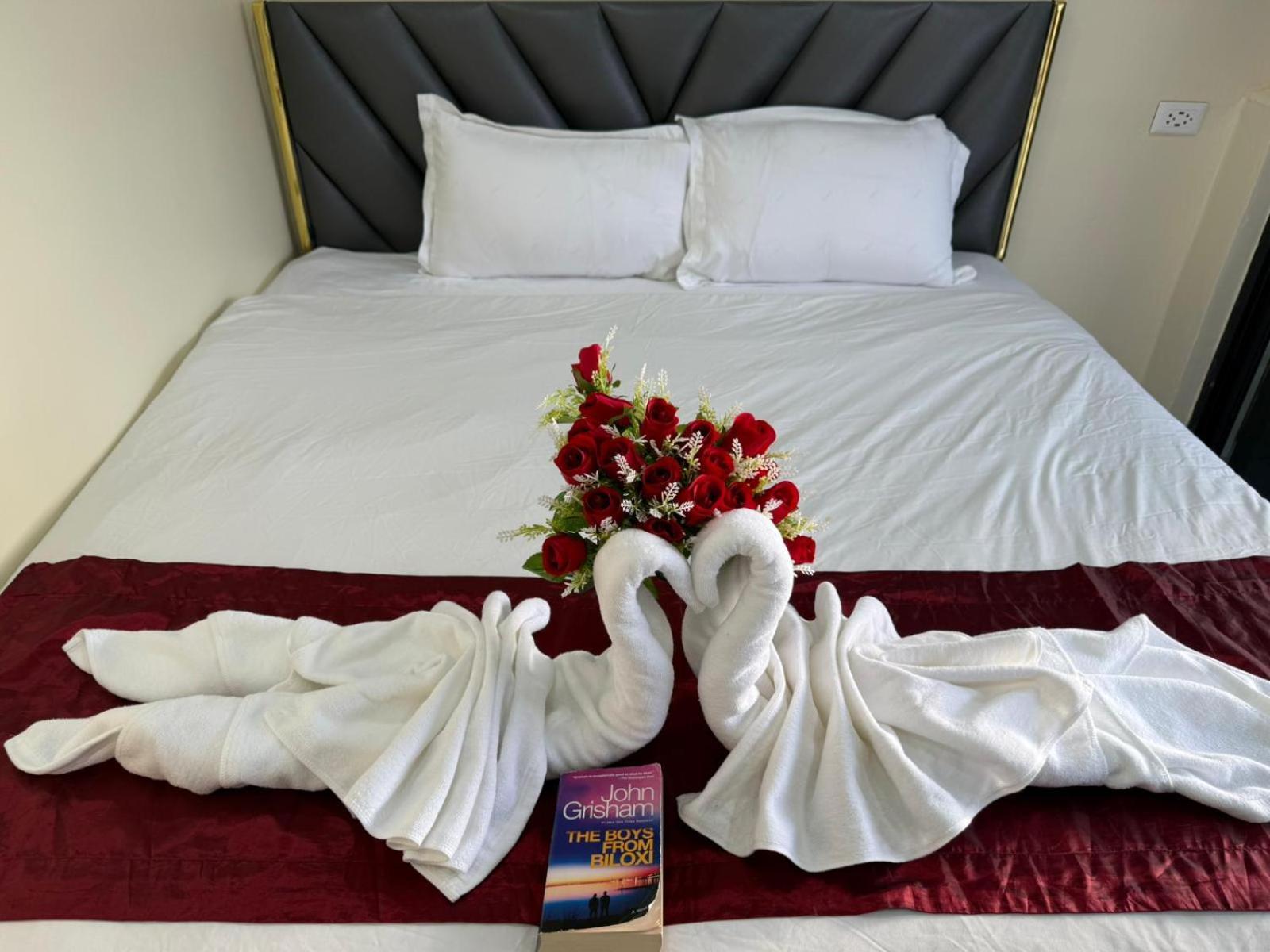 فندق Heaven House Restro & Bar Patong المظهر الخارجي الصورة