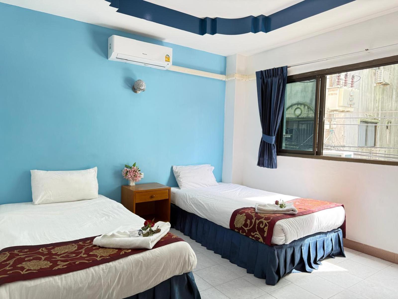 فندق Heaven House Restro & Bar Patong المظهر الخارجي الصورة
