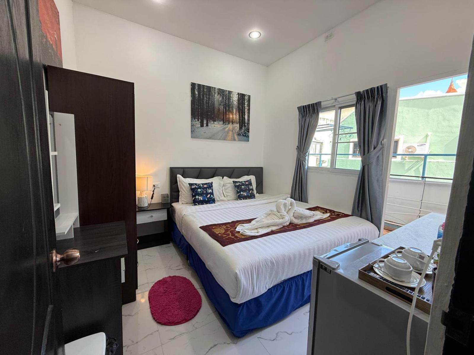 فندق Heaven House Restro & Bar Patong المظهر الخارجي الصورة